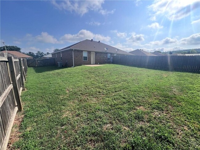 Building Photo - 1059 Terry Ln