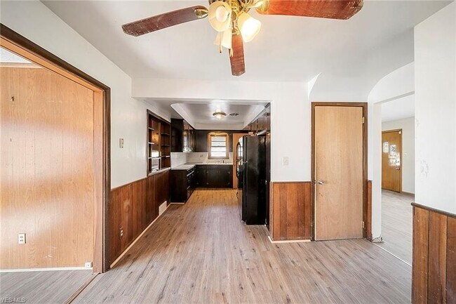 Building Photo - 5702 Perkins Rd