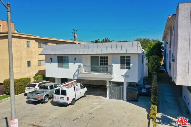 Building Photo - 1760 S Bentley Ave