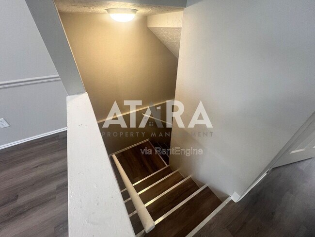 Building Photo - 4247 S Hwy 89