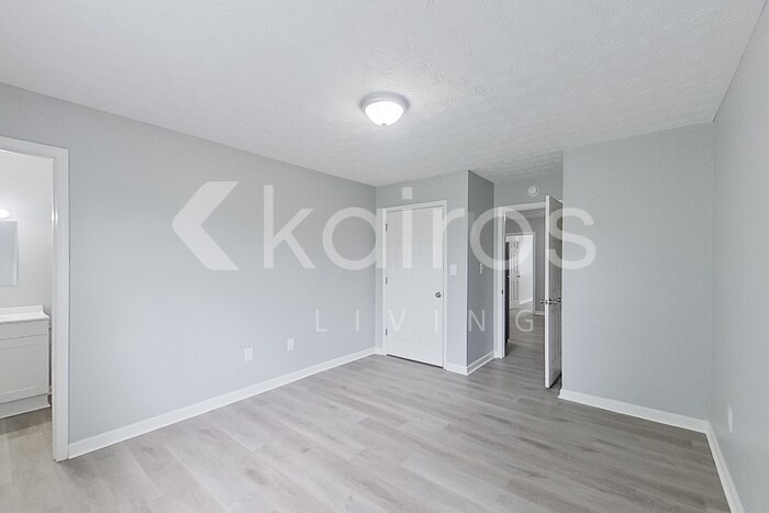 Building Photo - 110 Fawn Dr