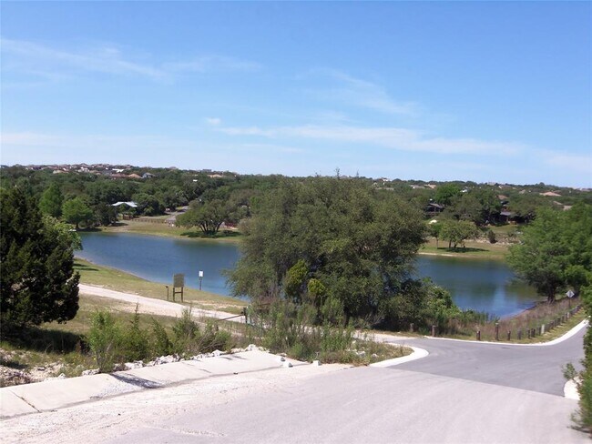 Building Photo - 10611 Lake Beach Dr