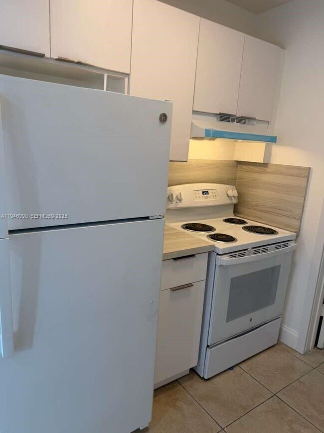 Building Photo - 831 NW 1st Ave