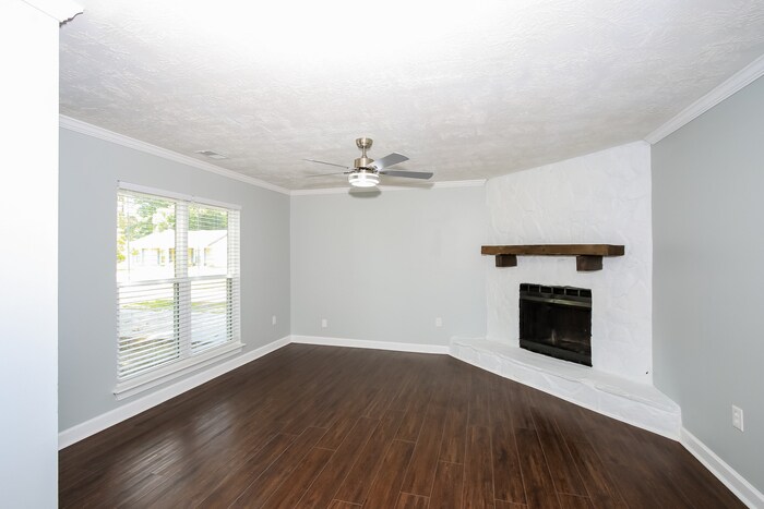 Building Photo - 1861 Engle Ct