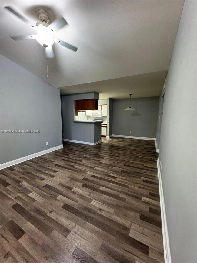 Building Photo - 15315 SW 106th Terrace