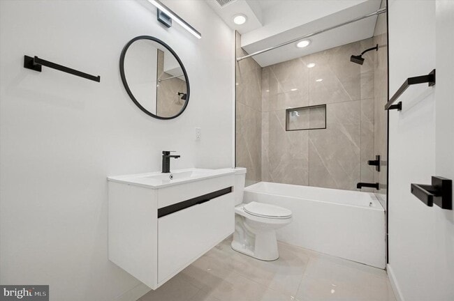 Building Photo - 871 N 20th St