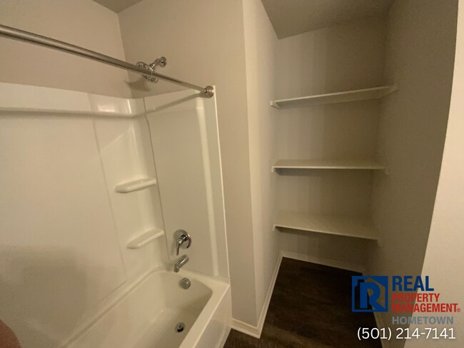 Building Photo - 41 Winter Vly Cv