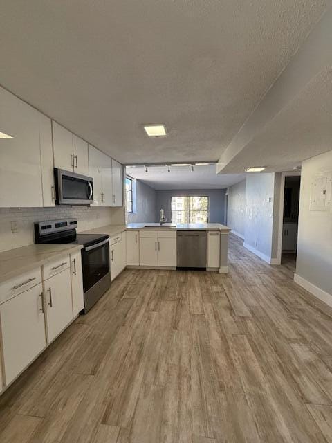 Building Photo - 6475 W Oakland Park Blvd