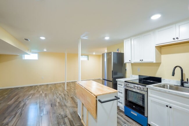 Building Photo - Cozy 1 BR/1 BA Apartment in Severna Park!