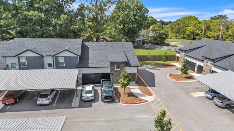 Building Photo - 899 N Rupple Rd
