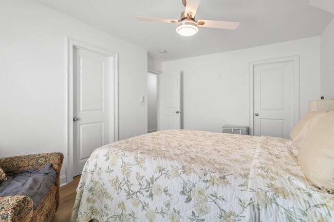 Building Photo - 276 Bluebell Dr