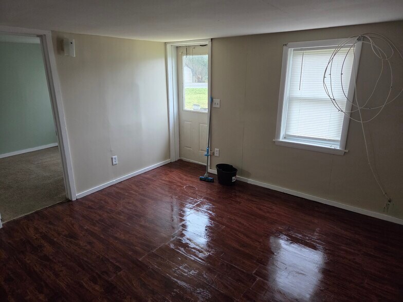 Building Photo - 24 N Dansville St