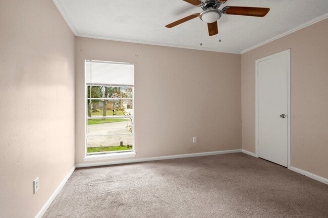 Building Photo - 706 Shenandoah Dr