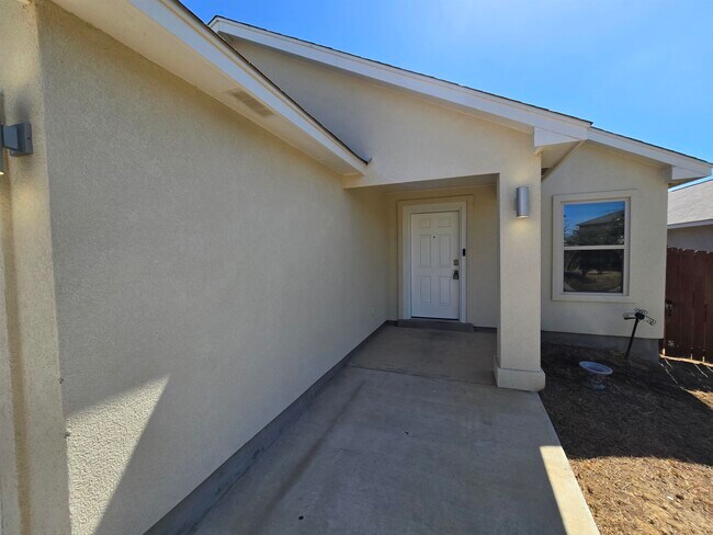Building Photo - 5821 Doctorado Dr