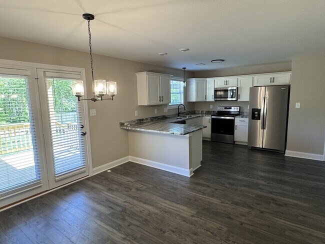 Building Photo - 3562 Torrington Ln