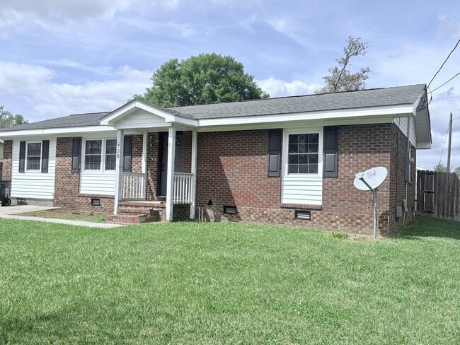 Building Photo - 109 Sheffield Rd