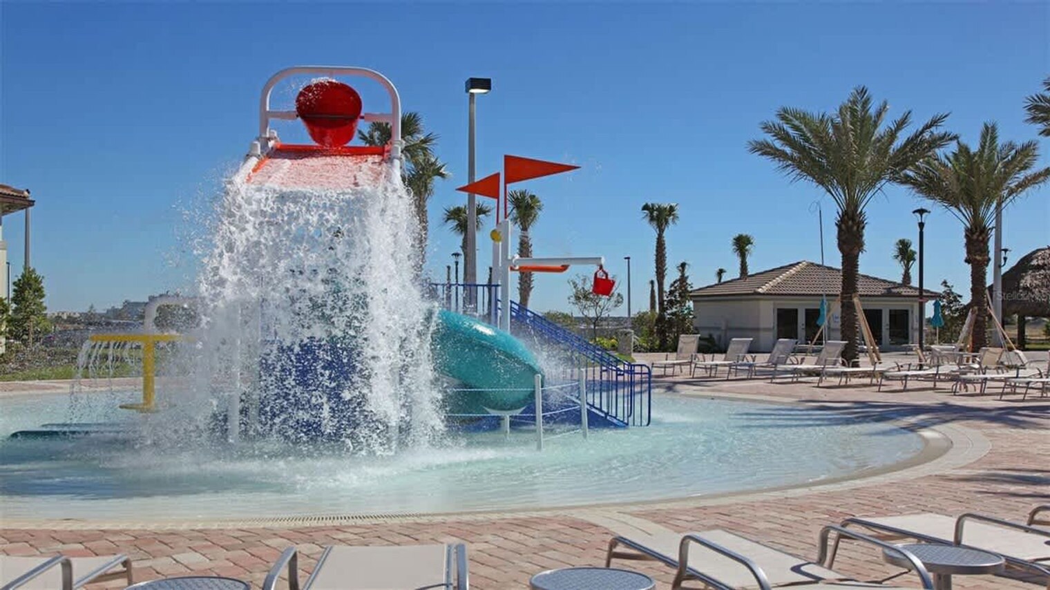 Building Photo - 979 Splash Shot Pl