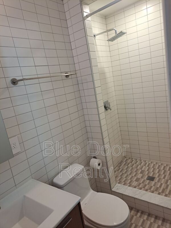 Building Photo - 3416 Parsifal St NE