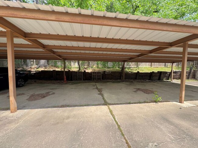 Building Photo - 3522 Wyatt Ln