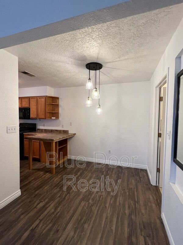 Building Photo - 4801 Irving Blvd NW