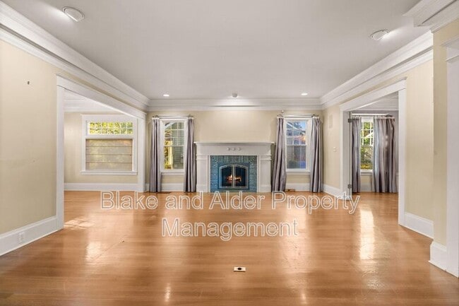 Building Photo - 3455 NE Tillamook St