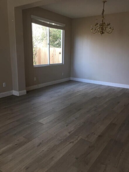 Dining Room - 3209 Burlwood Ct