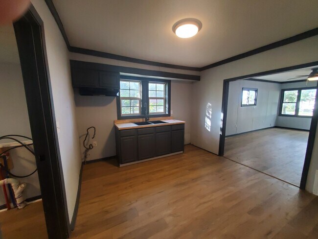 Building Photo - 2646 Reynolds St