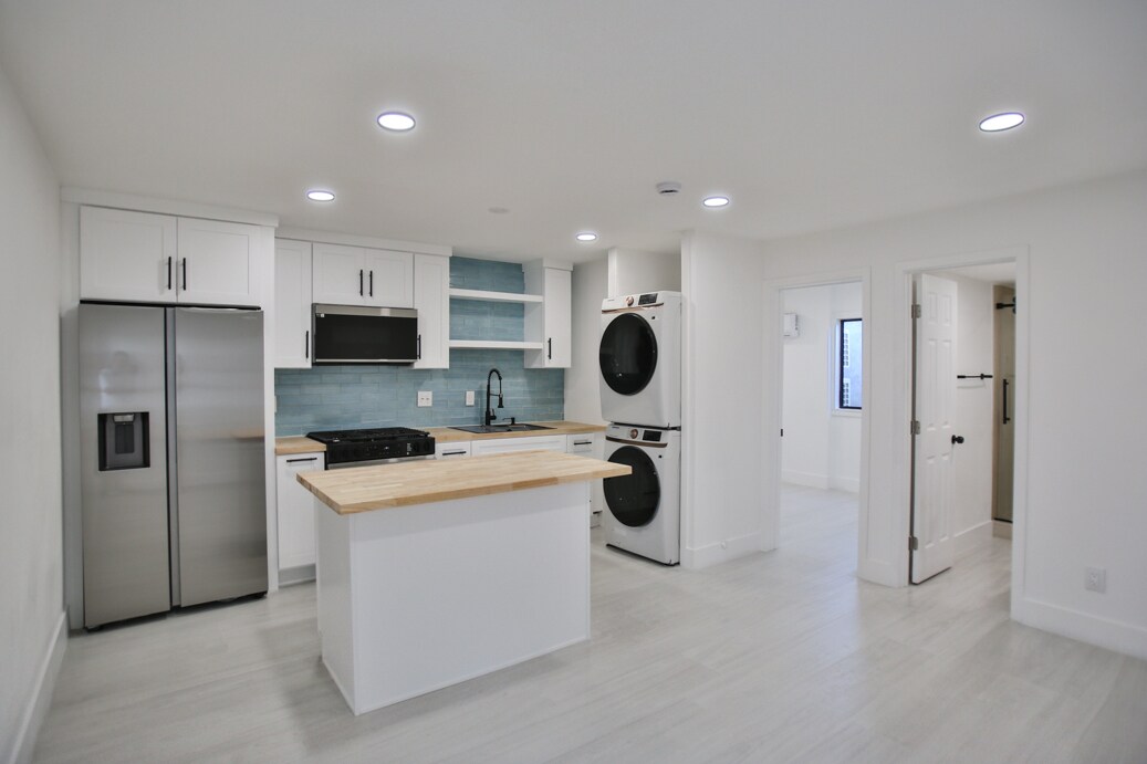 Building Photo - 17165 Pacific Coast Hwy