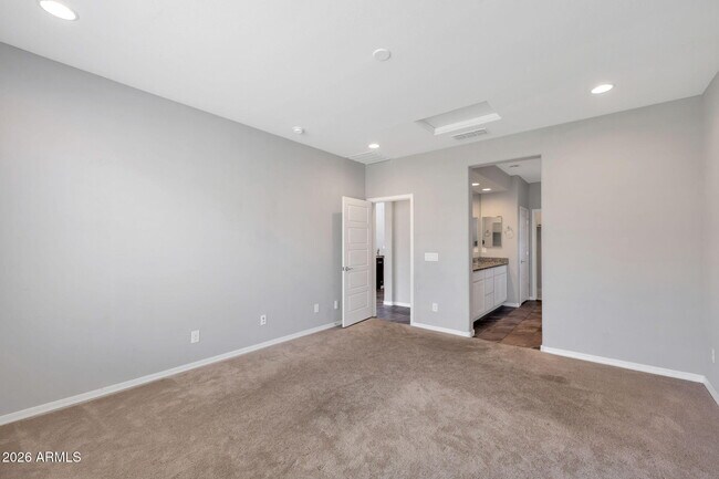 Building Photo - 5819 N 88th Ln