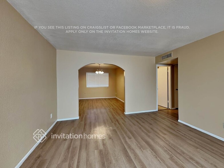 Building Photo - 4612 W Saguaro Dr