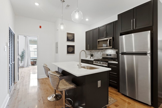 Kitchen - 5221 Walnut St