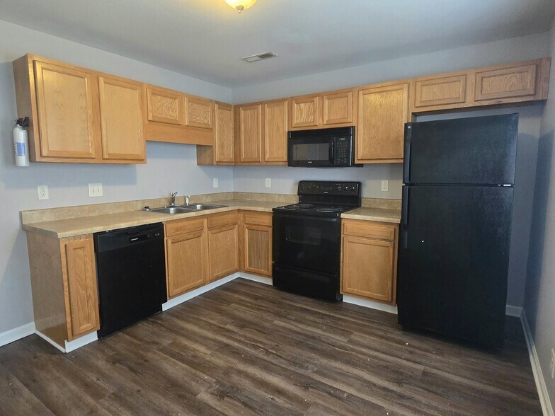 Building Photo - 252-1A EXECUTIVE AVE, CLARKSVILLE, TN 37042