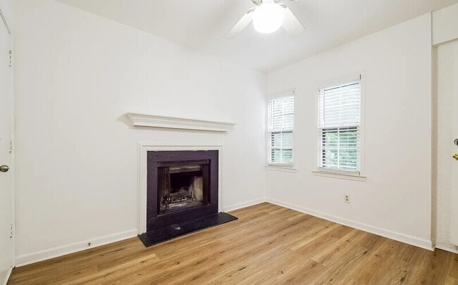 Building Photo - 140 Lablanc Way NW