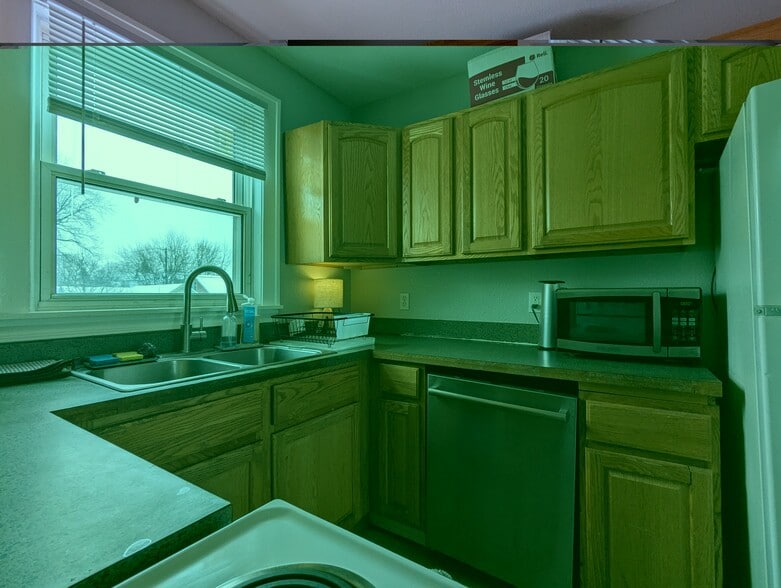 Building Photo - 732 Case Ave