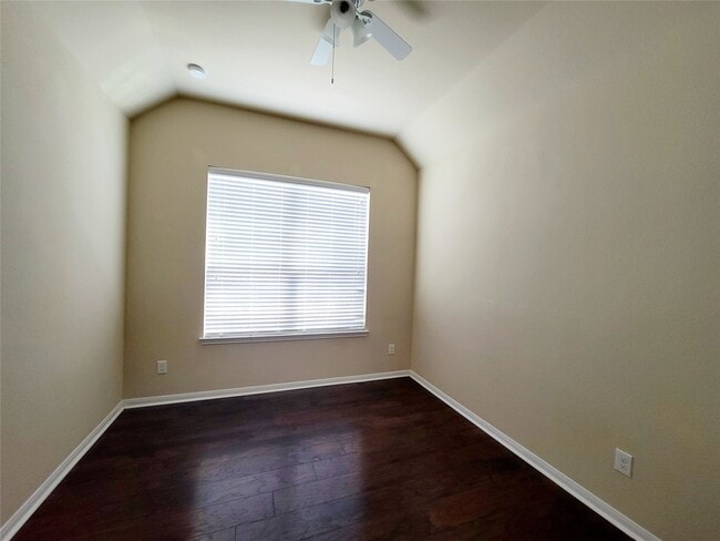 Building Photo - 9415 Harmony Lake Ln