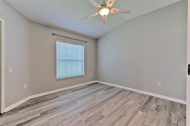 Building Photo - 5046 Gato Del Sol Cir