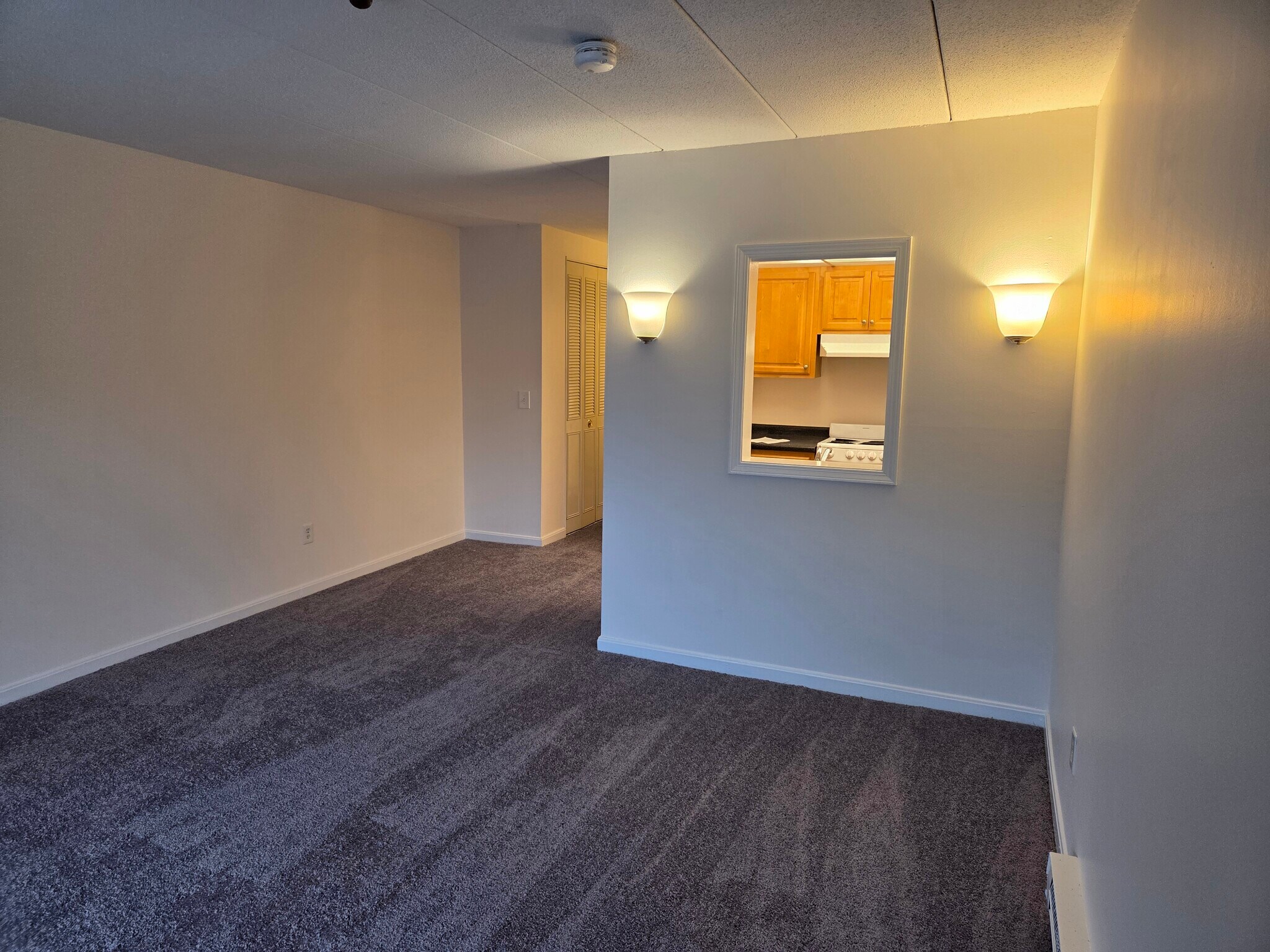 Building Photo - 50 Webster St