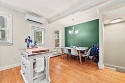 Building Photo - 13 Telegraph St