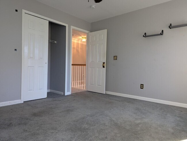 Building Photo - 25 St Andrews Dr