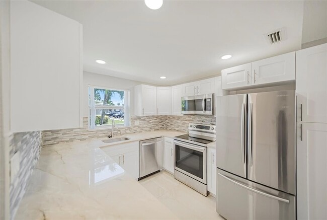 Building Photo - 2725 Emory Dr W