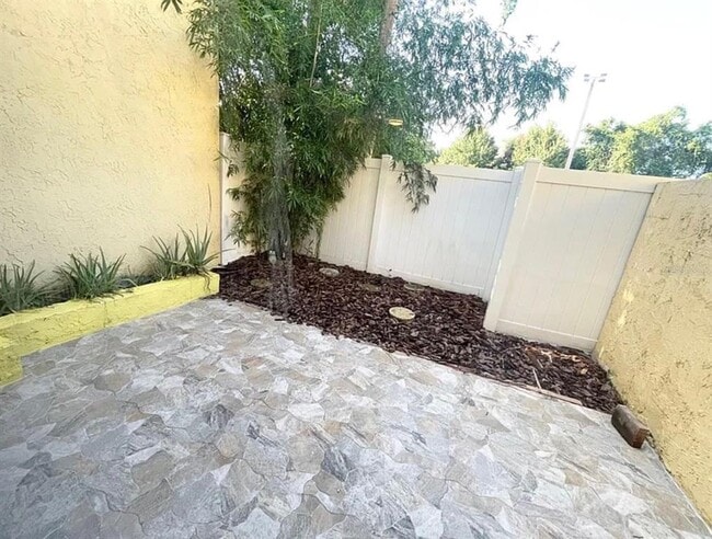 Building Photo - 5852 Windhover Dr