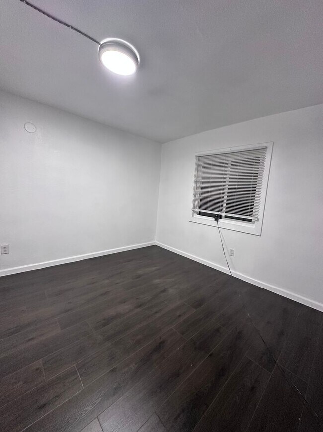 Building Photo - Charming 3-bedroom, 1-bath manufactured home on a spacious ½-acre lot!