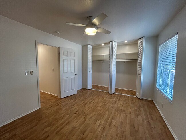 Building Photo - Bright & Updated 1BR Condo in Prime Walnut Creek Location – Vaulted Ceilings & Pool Access!
