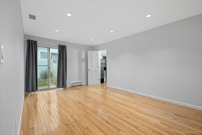 Building Photo - 208 Harris Rd