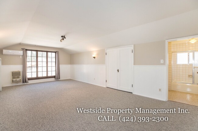Building Photo - 4331 Price St