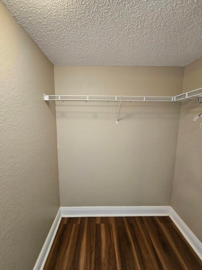 Building Photo - 1520 Windorah Way