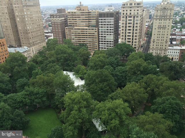 Building Photo - 1810 Rittenhouse Square