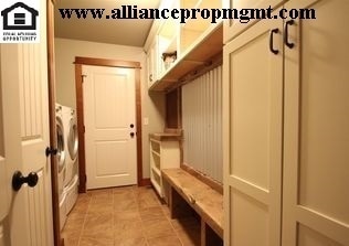 Building Photo - Centrally-located 3 bedroom home with paved RV parking.