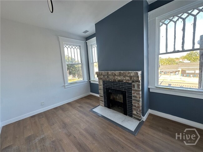 Building Photo - 312 W 37th St