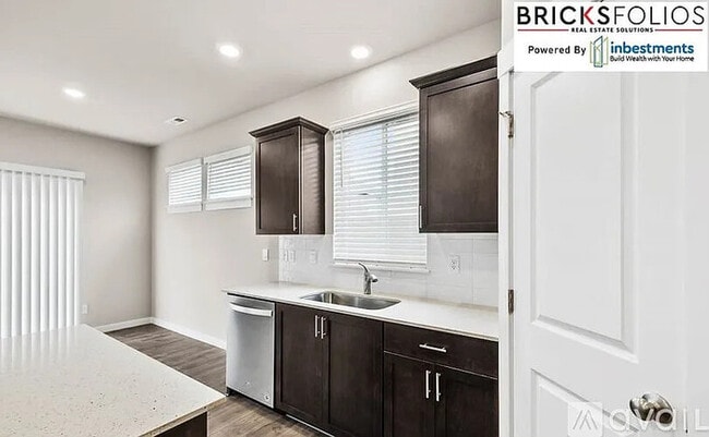 Building Photo - Discover Your Dream Home in Puyallup